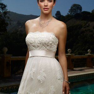 Casablanca Wedding Dress 1900, Size 6 Bridal Gown